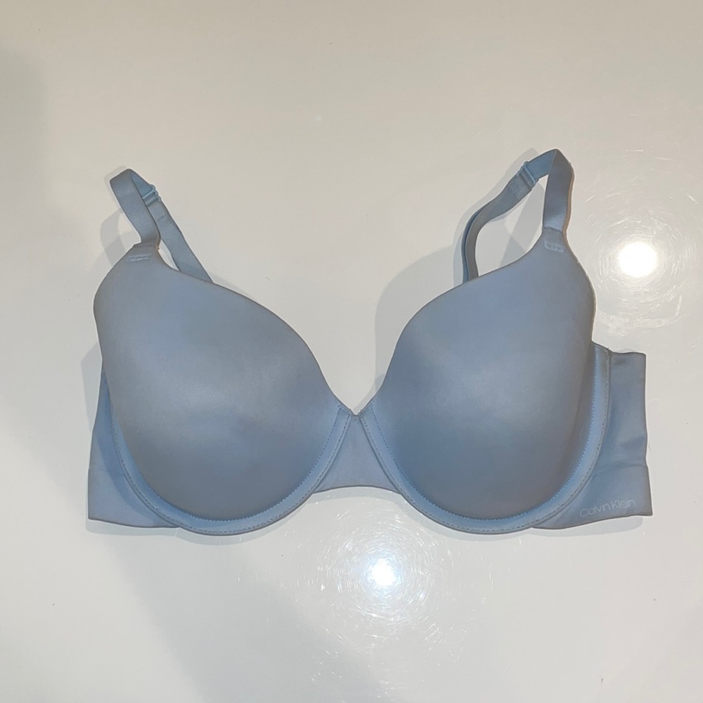 Calvin Klein 💖Bundle It!💖 light Blue Bra with Adjustable Straps.